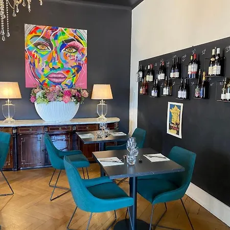 La Hotel-restaurant 사베른
